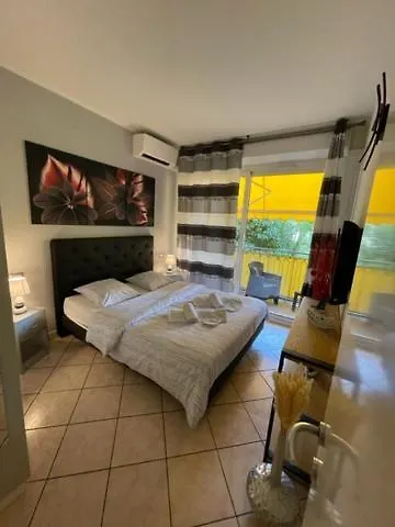 Apartment Location Saisonniere Menton 220 M Des Plages